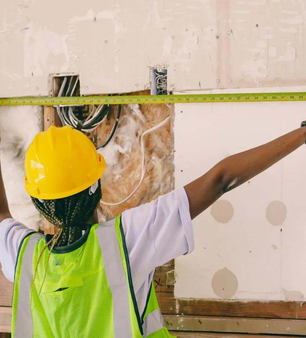 Trade contractor on a N.Sani project site