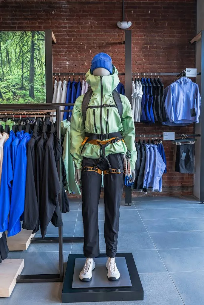 Arc’Teryx – Georgetown